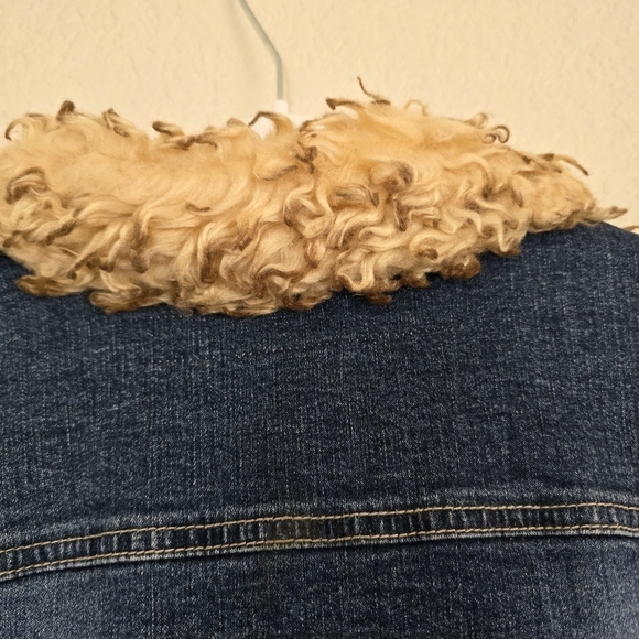 Billabong Vintage Y2K Faux Fur Denim Jacket Small - Picture 9 of 9